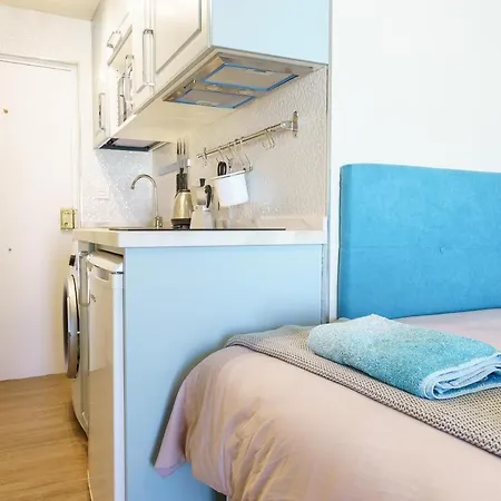 Calypso Apartment *